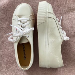 White platform SUPERGA